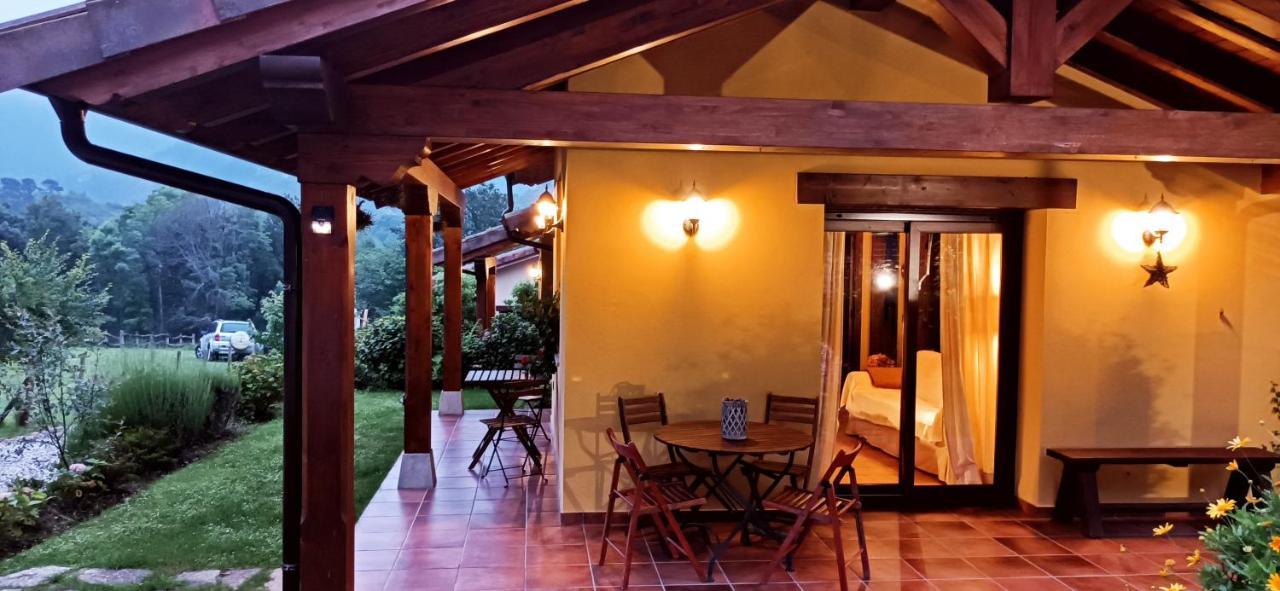 Casas Rurales Entrecastanos Onís Buitenkant foto