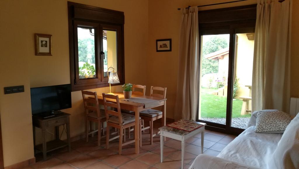 Casas Rurales Entrecastanos Onís Buitenkant foto