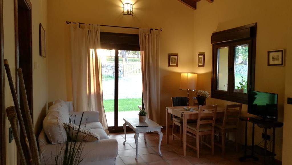 Casas Rurales Entrecastanos Onís Buitenkant foto